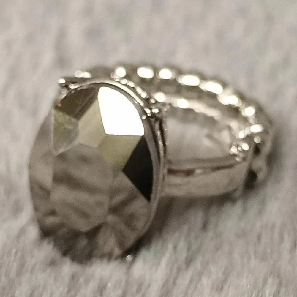 Silvertone Black Faceted Stone Statement Ring Stretch‎ OSFM New_6